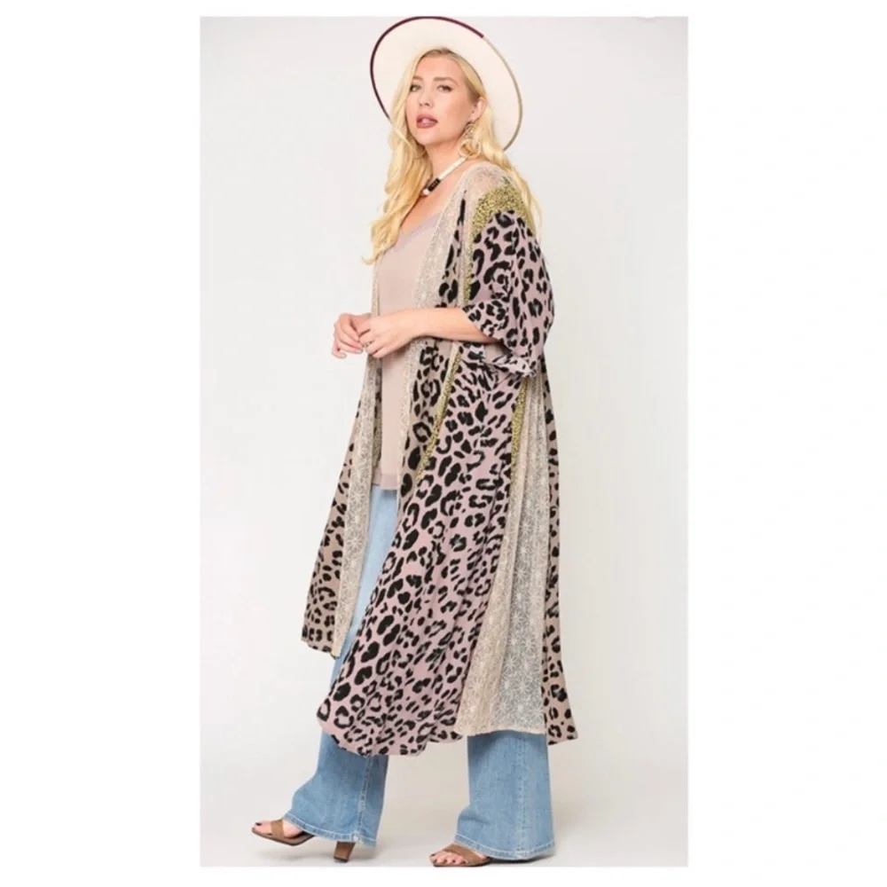 NEW Print & Lace Mixed Maxi Kimono Sizes XL & 1X Available - Picture 5 of 6